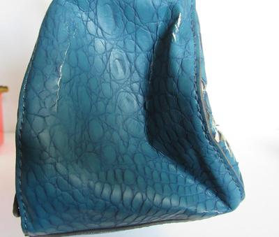 Ladies Guess Handbag, Read Description