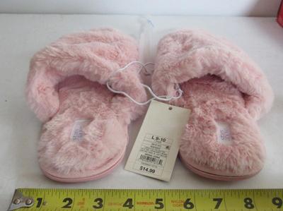 Women's So Soft and Furry Slippers, Never Used, 9-10