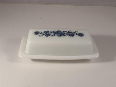 Vintage Pyrex Butter Dish- Old Town Blue Onion Pattern