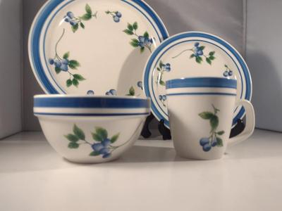 L.L. Bean Dinnerware- Blueberry Pattern- Approx 31 Pieces