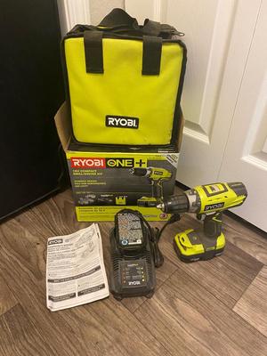 Very Nice RYOBI 18v Cordless Drill w/2 Batteries in Original Box