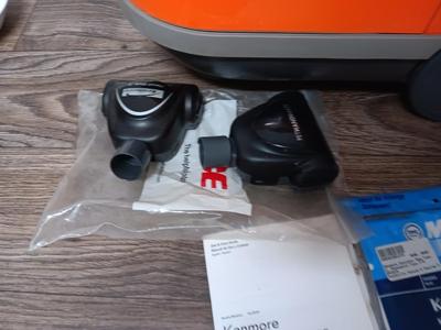Kenmore Aspiradora Vacuum Cleaner - with accessories and all hand tools
