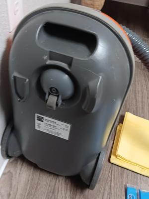 Kenmore Aspiradora Vacuum Cleaner - with accessories and all hand tools