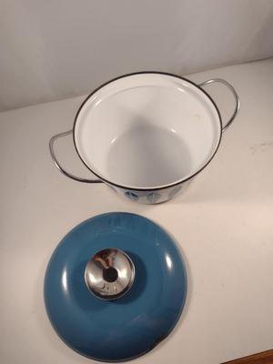 MCM Cathrineholm Enamelware Blue and White Lotus 7 3/4" Casserole with Lid