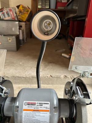 8" BENCH GRINDER W/LIGHT