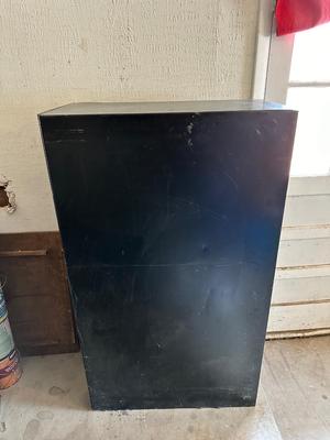 4 DRAWER LOCKING FILING CABINET