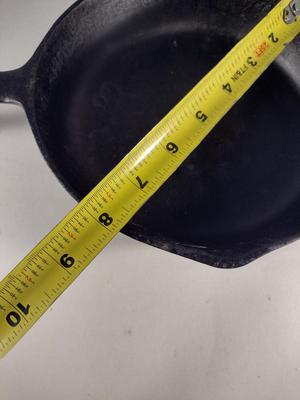 #5A Cast Iron Skillet- Approx 8"
