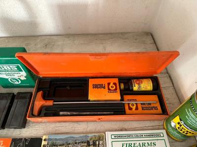 RELOADING EQUIPMENT AND BOOKS, MAGAZINES & GUN CLEANING KIT