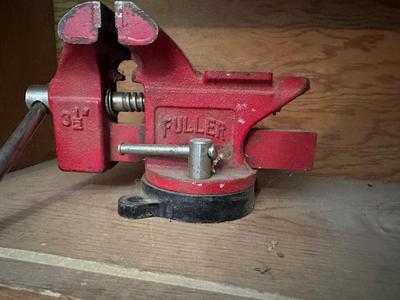 FULLER 3 1/2 BENCH VISE