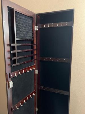Wall Mount Hanging Jewelry Box