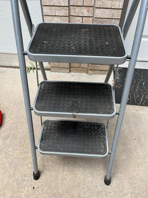 Easy Reach 3 Step Steel Ladder