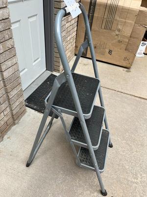 Easy Reach 3 Step Steel Ladder