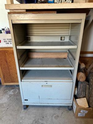 WRIGHT LINE CABINET W/ACCORDIAN DOOR AND DRAWER ON CASTERS