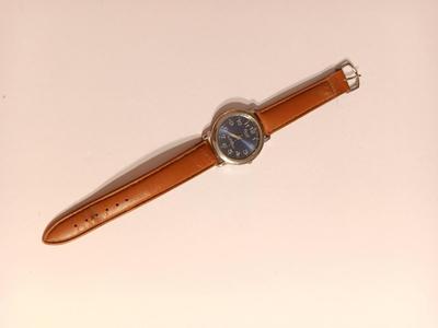 Acuet Japan wristwatch with genuine leather band
