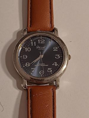 Acuet Japan wristwatch with genuine leather band