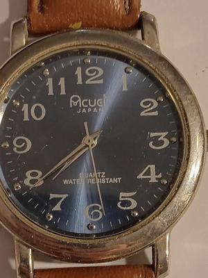 Acuet Japan wristwatch with genuine leather band