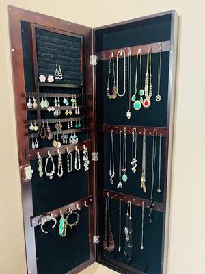 Ladies Jewelry Lot