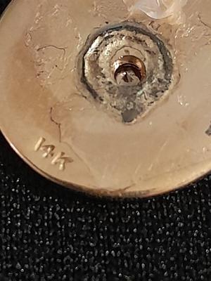 Rare 14K Gold 25 anniversary Diamond Dealers Club inc. With diamond