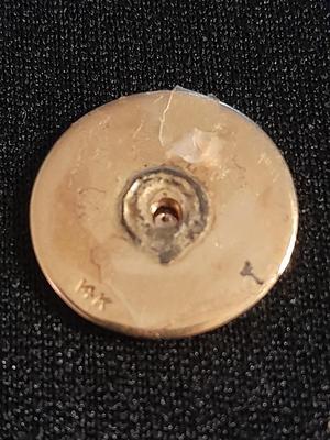 Rare 14K Gold 25 anniversary Diamond Dealers Club inc. With diamond