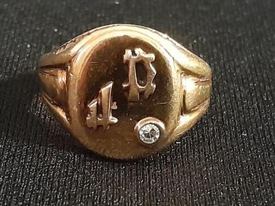 14k signet ring with diamond "JD" Initials