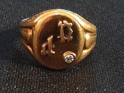 14k signet ring with diamond "JD" Initials