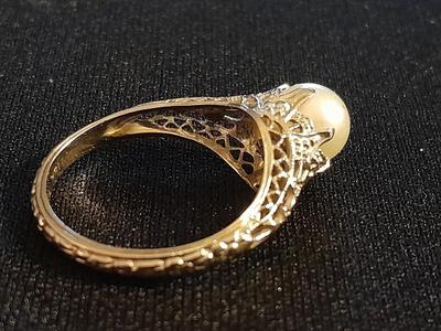 RARE 18K White Gold Filigree Art Deco Pearl Ring 1920s