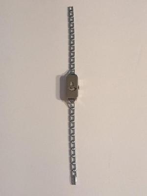 Vintage Jump Hour Watch 1920s Ladies Art Deco Era Petite Manual Wind Wristwatch. SWISS Movement. (1 of 3 )