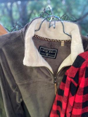 Men’s XL Jackets and vest