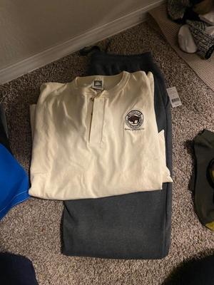 Men’s Shirt, BRAND New Sweatpants and Gold Toe Socks
