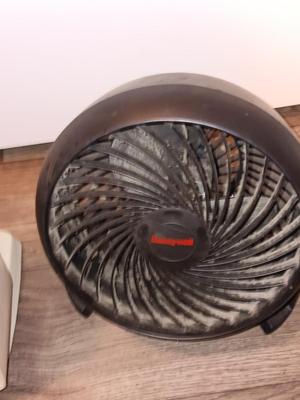 Vintage retro GE electric box fan with Honeywell small tabletop fan