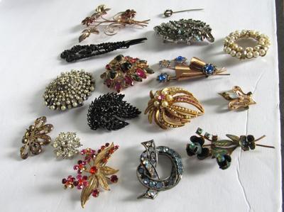 Lot of Vintage Brooches Needing Rhinestones, Some Sterling, Read Description