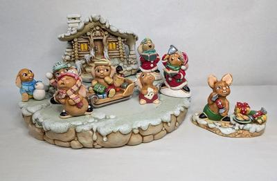 Pendelfin Christmas Scene