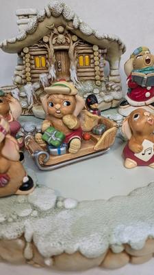 Pendelfin Christmas Scene