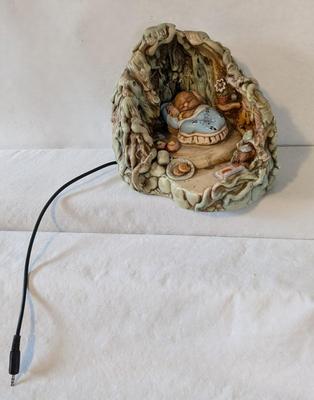 Pendelfin Robins Cave Nightlight