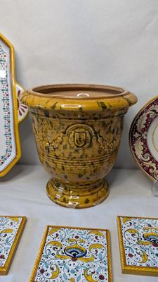 Deruta Italy Griffin Tray, Coasters, and Tray