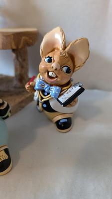 Assorted Pendelfin Rabbit Collectibles