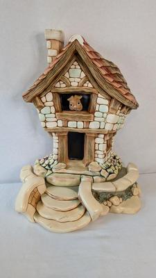 Pendelfin Large House w/ Mother & Father Rabbit