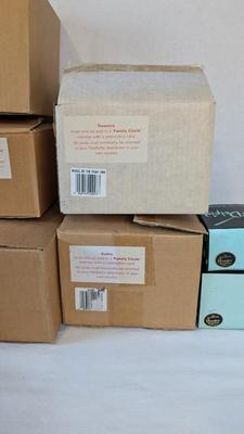 New in Box Pendelfin Family Circle Assortment
