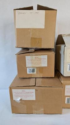 New in Box Pendelfin Family Circle Assortment