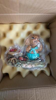 New in Box Pendelfin Family Circle Assortment