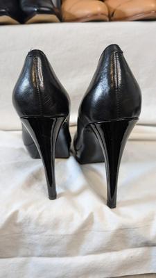 Ladies Closed Toe Shoe and Boot Assortment