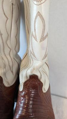 Ladies Closed Toe Shoe and Boot Assortment