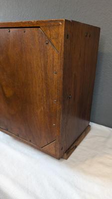 Antique Heterodyne Tube Radio Cabinet