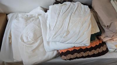 Assorted Linens