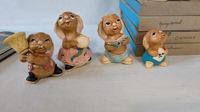 Assorted Pendelfin Collectibles