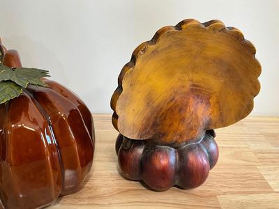 Ceramic/glass turkeys, pumpkin and 4 candle turkeys