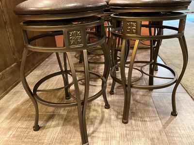 Beautiful Swivel Bar Stools - 5 total