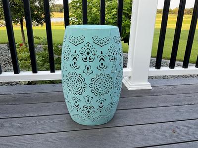 Side table/plant stand