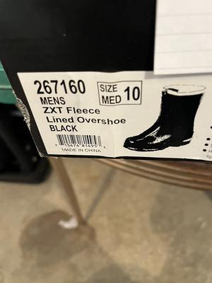 LaCrosse Mens Size 10 ZXT Lined Overshoe