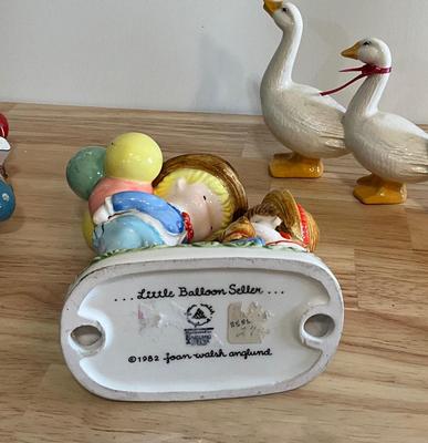 Clown and duck decor